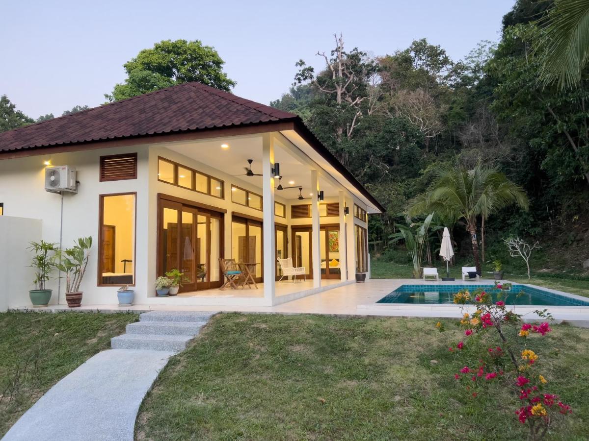 Villa Meranti - Spacious Private Pool Villa 珍南海滩 外观 照片