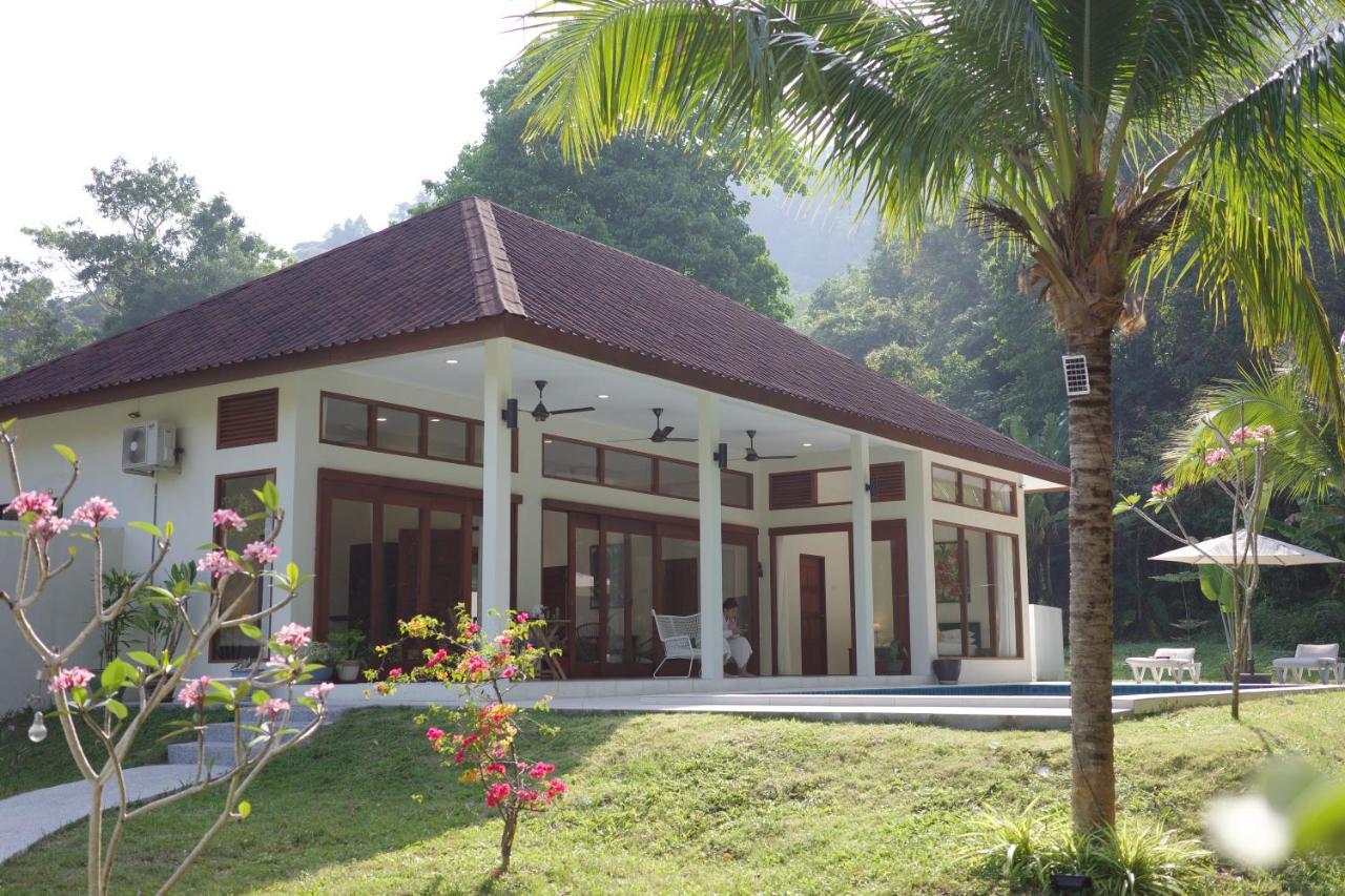 Villa Meranti - Spacious Private Pool Villa 珍南海滩 外观 照片